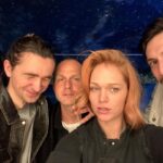Ester Geislerová Instagram – S tohle partičkou, která je nejlepší ve Vesmíru, si prodlužujeme život! I love you, space boys! 🌌 Bylo to krásný!:)
📷 A jak to začalo: “Hele! Tady je hezký světlo!”📷
 #vanocnivecere #svatek #vyroci 💙💫🪐🌏🌙⚡️✨ Lehká Hlava – Clear Head