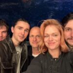 Ester Geislerová Instagram – S tohle partičkou, která je nejlepší ve Vesmíru, si prodlužujeme život! I love you, space boys! 🌌 Bylo to krásný!:)
📷 A jak to začalo: “Hele! Tady je hezký světlo!”📷
 #vanocnivecere #svatek #vyroci 💙💫🪐🌏🌙⚡️✨ Lehká Hlava – Clear Head