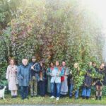 Ester Geislerová Instagram - Family. Podzim, září 2023 #kachnobrani 🍁🍂🪺