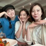 Esther Yang Instagram - 吃炸！舒壓！！！ #王家三姐妹
