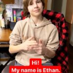 Ethan Thomas Jung Instagram - Learning ASL! 👋 #signlanguage #asl #learn #hi #bestoftheday