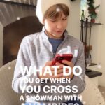 Ethan Thomas Jung Instagram - Christmas jokes! 🎄🎅 #jokes #christmas #holiday #santa #dadjokes #laugh #funny