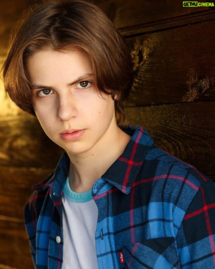 Actor Ethan Thomas Jung HD Instagram Photos and Wallpapers December ...