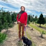 Ethan Thomas Jung Instagram - Christmas tree 2023 with Tallulah ❤️ 🐶 🌲 #christmastree #christmas #dog #corgi #aboyandhisdog #holiday #outdoors #nature