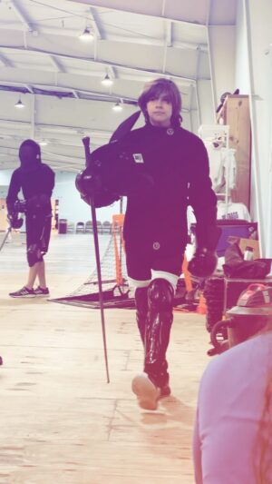 Ethan Thomas Jung Instagram - Every time I’m a little better, faster, stronger. ⚔️Learning so much from this amazing club. Everyone has something to teach me. #longsword #germanlongsword #hema #sword #historicaleuropeanmartialarts #learning #better #faster #stronger #putinthework