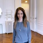 Fabienne Carat Instagram - Se sentir plus légère grâce à un simple lissage, se faciliter la vie, prendre soin de soi … des choses symboliques pour décoller vers de nouvelles aventures 🎬 #prepatournage Et vous quelles sont vos astuces pour vous faciliter la vie ??? Xxx Merci #adriano @ans_brasil @annesoaparis AnS Brasil - cosmétiques capillaires brésiliens