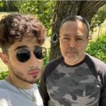 Fariborz Arabnia Instagram - My beloved ones make me not quit struggling with the bitter facts and feelings; thanks god I have them. دلبندان من نمی‌گذارند از دست‌وپنجه نرم کردن با تلخی‌ها و احساس‌های ناخوشایند دست بکشم؛ خدا را سپاس که دارم‌شان. ❤️❤️❤️