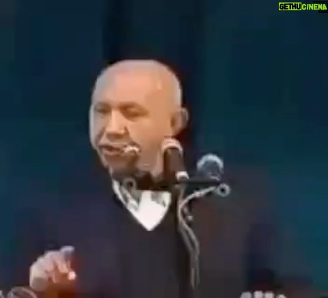 Fariborz Arabnia Instagram - ▪️دیدگاه “دکتر الهی قمشهای” در بارهی گرامی بودن آتش در میان ایرانیان باستان و نادرست بودن گمانهی آتشپرستی در بارهی آنها.