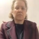 Fariborz Arabnia Instagram - ▪️’صدیقه وسمقی’، از روشنفکران دینی، با گذاشتن این ویدیو در حساب اینستگرم خود، حجاب از سر برداشت و خواستار لغو قانون حجاب اجباری شد. خانم وسمقی از اعضای نخستین دوره‌ی شورای اسلامی شهر تهران بوده است.