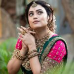 Farina Azad Instagram - Prioritise yourself, your mental and physical state is really important! Take care insta fam Happy new year 🥳 Mua. @vijiknr Outfit @thorkal_couture_official Jewellery @jcsjewelcreations Camera @crackjackphotography
