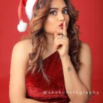 Farina Azad Instagram – Merry Christmas to my lovely insta fam 

Mua @jay_makeup_artist_ 
Behind lens : @_a.s.h.o.k__the__duker_ @__studiotic_studio_presents__
Outfit @lithas_rentals