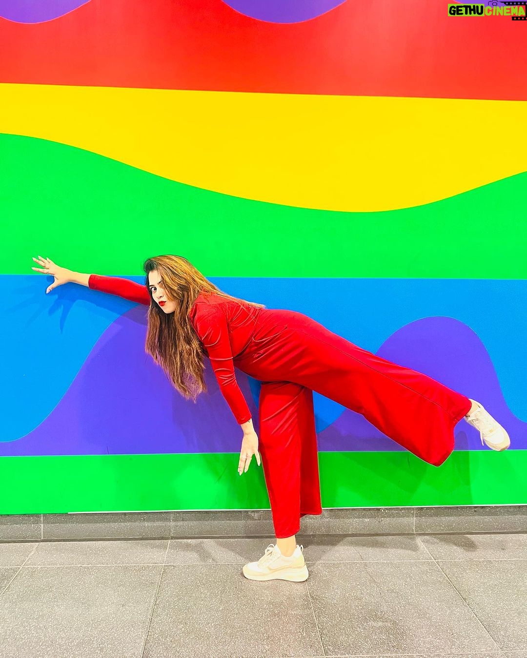 Farina Azad Instagram - Dare to be colourful!