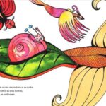 Felipe Simas Instagram - A CARACOL DO CABELO DA VI Era uma vez uma caracol cansada de levar vida de caracol. Sonhava em voar. Sonhava com o ar. Mas era bicho da terra. Tinha uns parentes no mar: O Caramujo, um primo quase irmão; E a Ostra, a Lula e o Polvo, primos mais distantes. Viviam contentes por lá e não trocariam o oceano por nada nesse mundo! É, a família Molusco é grande! Tem bichos na terra e no mar. Só que o sonho dela era mesmo o ar! Até hoje, ninguém da família tinha se aventurado por lá. Ah, o ar! Parecia um sonho tão delirante. Logo ela, de corpo mole e concha pesada, como ousaria voar? Mas sonho é sonho. E com sonho não se brinca, se sonha. Dizem que se você levar a sério os seus sonhos, corre o grande risco deles se realizarem. Certo dia, passeando pelo jardim, ela se deparou com uma cena pra lá de inusitada. Era como se estivesse vendo sua imagem refletida num caleidoscópio. Mas, ao invés de espelhos, eram cabelos. Cabelos de verdade. Muitos cabelos. Cabelos encaracolados! Inventou de se emaranhar naqueles cachos e se sentiu em casa. Lá, toda descomedida, encontrou o seu lugar. Encaracolada no cabelo da Vi, ela vive agora o melhor dos três mundos: Do céu, do mar e da terra. E, se duvidar, até um pouco da lua. Porque essa menina Vi vive no mundo da lua. E, pelo sorriso que anda sempre com ela, parece que lá é lindo! No fundo, no fundo, Carol (sim, agora até nome ela tem), a caracol, só queria mesmo era se encontrar. Queria pertencer ao mundo dos seus sonhos. E quem é que não quer? Ilustrações lindas por @lucianagrether