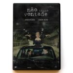 Felipe Simas Instagram - não passa vontade uma canção de @anavitoria e @dudabeat composta por @anacaetanoc e produzida por @luxetroia ficha técnica do clipe direção @gabdietrich roteiro e produção executiva @simasfelipe direção de produção @isaahsilveira coordenação de produção @brauliodrumond assistente de direção @teknokuen direção de fotografia @thiagocauduro direção de arte @anaarietti produção de objetos @bellayumi color grading @corapoststudio fotos still @cassiatabatinistudio making of @brenogaltier arte gráfica @ventoestudio maquiagem @nayarazolli cabelo @jakefalchi styling @leandroportos participação especial @julia.pak @yasminshizue e @deavilasmonteiro equipe Duda Beat @simoneziza e @trfraga uma produção F/SIMAS lançamento Universal Music Obrigado, @jutobal, @silviastockler e @espacodasamericas E um VIVA aos criadores dos filmes que inspiraram as cenas desse clipe: * Wes Anderson por 'Os Excêntricos Tenenbaums' (The Royal Tenenbaums) * Valerie Faris e Jonathan Dayton por 'Pequena Miss Sunshine' (Little Miss Sunshine) * Sofia Coppola por 'Encontros e Desencontros' (Lost in Translation) * Spike Jonze por 'Quero ser John Malkovich' (Being John Malkovich) * Bernardo Bertolucci por 'Os Sonhadores' (The Dreamers) * Stephen Chbosky por 'As Vantagens de Ser Invisível' (The Perks of Being a Wallflower) * Mark Webb por '500 Dias com Ela' (500 Days of Summer) Filmagem realizada em São Paulo e em Porto Feliz nos dias 31 de outubro e 1 de novembro de 2020, com o apoio da São Paulo Film Commission e seguindo o 'Protocolo de Segurança e Saúde no Trabalho do Audiovisual para Retomada Gradual das Atividades no Âmbito da Pandemia de Covid-19'