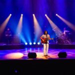 Felipe Simas Instagram - Primeiro show da primeira turnê da história de Lucas Mamede. Fortaleza, 28 de abril de 23