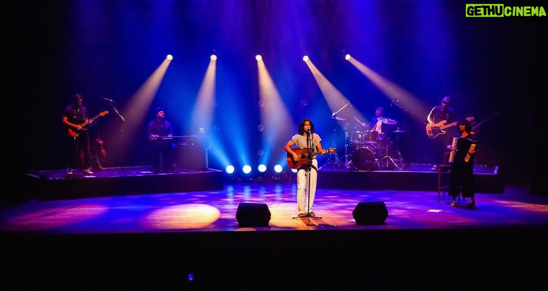 Felipe Simas Instagram - Primeiro show da primeira turnê da história de Lucas Mamede. Fortaleza, 28 de abril de 23