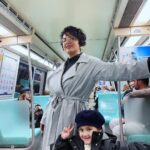Feride Çetin Instagram - Fırfırellas on subway 🧥@vuuofficial 👗@vuuofficial 💍 @ifeelfreeco @difashionbranding Cuma Sinemalarda #KalbimYaraliGala @kalbimyaralifilm Istanbul, Turkey
