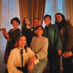 Feride Çetin Instagram – Şömine yanar deliler taranır #ekibingüzelliği @fulyamsar @beyzanurgunesen @serifeuur @dilektasidizisi Göktürk, Istanbul, Turkey