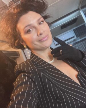 Feride Çetin Instagram - Yeşilçam filmlerine tutkun kaç kisiyiz? Ha bu arada hosgeldin Fatma☯️ @dilektasidizisi @pastelfilmtv @ozlemgulbirmanagement @kanald