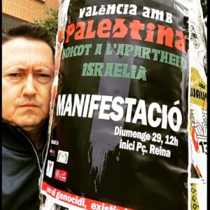 Fermin Muguruza Instagram - Amunt País València. 
Un cop més, uns dies inoblidables. Moltes gràcies Skaparrapid i Universitat de València – Rector Peset. 
Concert per a la història, i la projecció del documental BIDASOA 2018-2023 amb l'emoció a flor de pell. 
Fins aviat.
Fins sempre.
.
BIDASOA 2018-2023
@bidasoa_2018_2023 
Avui/gaur/hoy/Hoxe:
.
-Santiago de Compostela, Numax
-Barcelona, Cinemes Girona
-Donostia, Principe
-Etxebarri Ibiña, Gorbeia zinemak
-Viana, Las Cañas
-Errenteria, Niessen
-Azpeitia, Soreasu
.
#Bidasoa20182023
📷 1: Obrint Pas - Negu Gorriak - Dut 1995…  2023!!!
