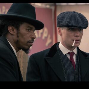 Fermin Muguruza Instagram - Agur eta ohore Benjamin Zephaniah! 
@officialbenjaminzephaniah 
Dub poeta erreferentziala, @peakyblindersofficial -en aktore bikaina ere. Polonian jo genuen elkarrekin 1987an, Kortaturen garaian… 
“no state, no monarchy. More books, more anarchy”.