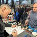 Fermin Muguruza Instagram - Durangoko Azoka abenduak 6, 7, 8, 9, 10. Talka Records 69 stand. @blackisbeltza.2.ainhoa . Eskerrik asko Durango - @bidasoa_2018_2023 abenduak 6 = sold out . “BIDASOA 2018-2023” ZUGAZA ZINEMA: Abenduak 7 ⏰ 20:30 Abenduak 8 ⏰ 20:30 Abenduak 9 ⏰ 20:30 Abenduak 10 ⏰ 20:30 #bidasoa20182023 Durango-ko Azoka