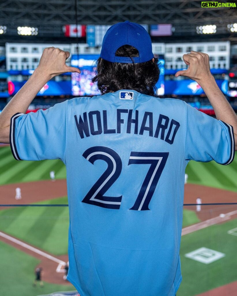 Finn Wolfhard Instagram - Nothing strange about this💙🇨🇦⚾️ Thanks to lifelong #BlueJays fan Finn Wolfhard for joining us!