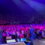 Finn Wolfhard Instagram - I got to be apart of this unforgettable weekend. @bigslickkc made $3,524,001 for @childrensmercy !!!