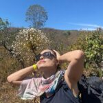 Franciely Freduzeski Instagram - A imensidão através da janela! O espetáculo da simplicidade e perfeição da natureza #mirantedajanela #vida #natureza #chapadadosveadeiros 🤸‍♂️🌻👏🏻❤️ Mirante Da Janela