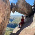 Franciely Freduzeski Instagram - A imensidão através da janela! O espetáculo da simplicidade e perfeição da natureza #mirantedajanela #vida #natureza #chapadadosveadeiros 🤸‍♂️🌻👏🏻❤️ Mirante Da Janela