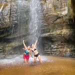 Franciely Freduzeski Instagram - Me despeço de 2023 no meio da natureza, ouvindo os passarinhos cantar, abraçando árvores,tomando banho de cachoeira, cuidando da minha alma, do meu interior!!! Fiz o melhor que pude em 2023, aprendi tanta coisa e errei um monte também. Cada ano é um ano a menos nesse planeta, então bora viver, amar, cantar, dançar, chorar de alegria e estar ao lado de pessoas que tenham papéis importantes na nossa vida. “Nada do que foi será De novo do jeito que já foi um dia Tudo passa, tudo sempre passará A vida vem em ondas, como um mar Num indo e vindo infinito” Tudo o que se vê não é Igual ao que a gente viu há um segundo Tudo muda o tempo todo no mundo” Ibiti Projeto