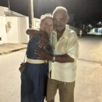 Franciely Freduzeski Instagram - “ nunca teremos tempo para nos despedir direito,capriche nos encontros imperfeitos”. Te amo pai, Seu Gonzaga. Momentos que são como eclipses! Únicos e emocionantes. Te faz pensar o qto estamos aqui para viver a virtude da sinceridade. Estar presente na verdade de cada segundo enche a alma de amor. Siriri-Se