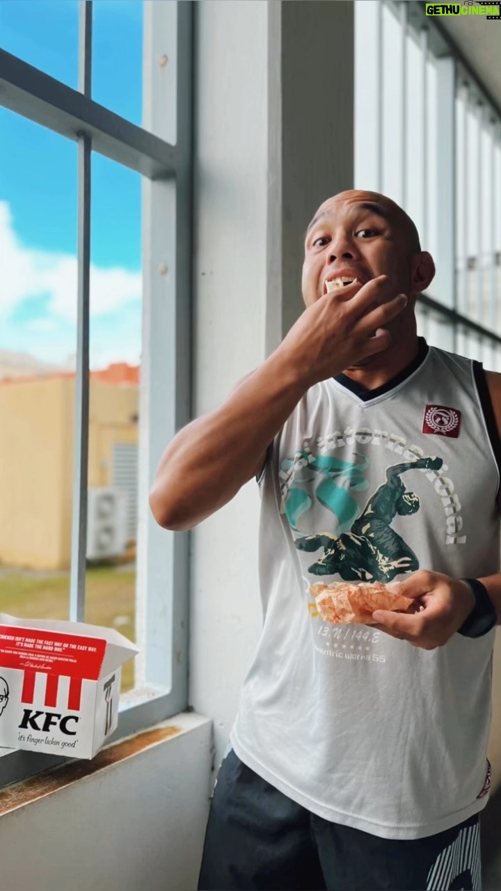 Frank Camacho Instagram - @kfcguamig WRAPS BAAT! 🍗