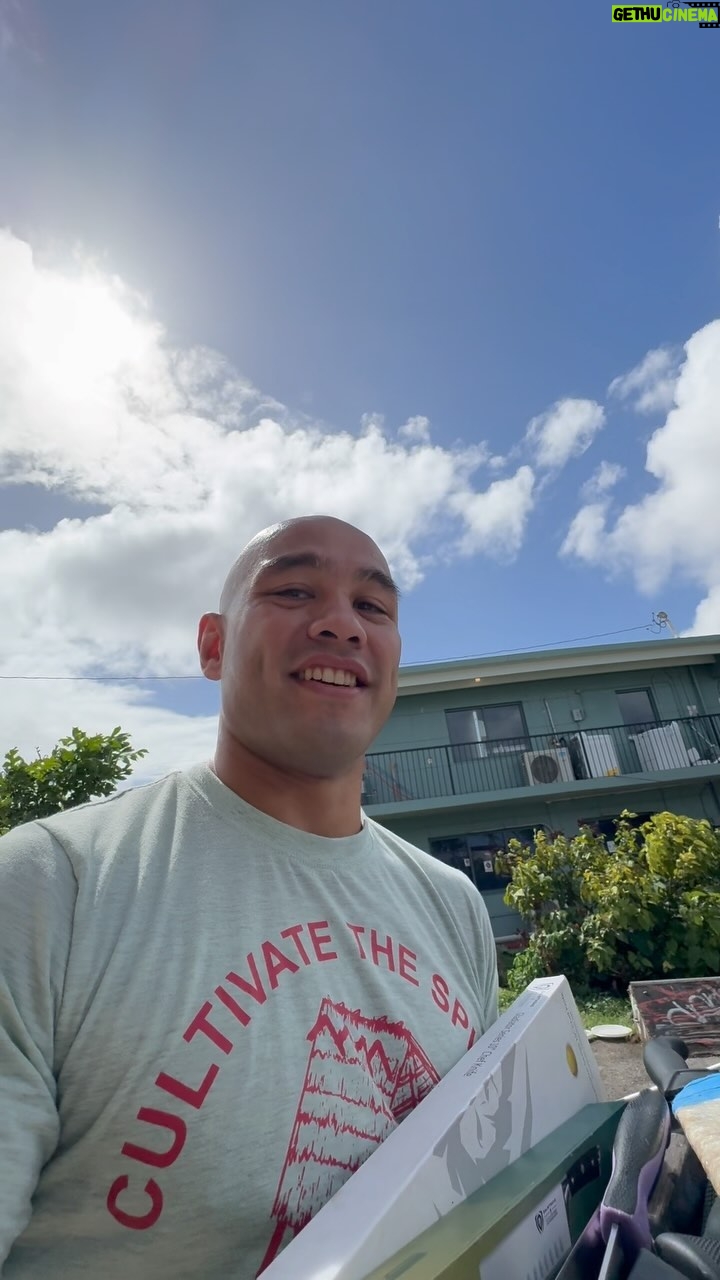 Frank Camacho Instagram - Dull Knives Suck! Make sure they’re SHINARP! Si Yuus Maase @mosasjoint for being a monthly SHINARP Subscriber 🔪🤙🏼 Mossas Guam