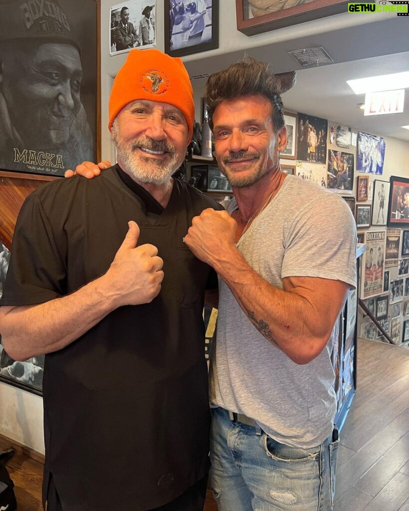 Frank Stallone Jr. Instagram - Me and my good buddy Frank Grillo at Fortune Gym @fortunegymboxing checking out some good sparring🥊. @premierboxing