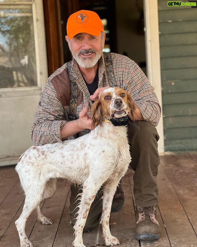 Frank Stallone Jr. Instagram - The real world were people are humble,decent and kind. This is Oklahoma . #enidok #quail #englishsetter #hunting #oklahoma @okstate #beretta28gauge