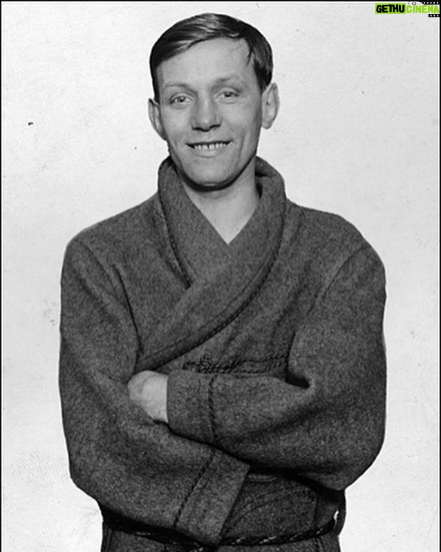 Frank Stallone Jr. Instagram - This is the greatest flyweight in history Jimmy Wilde as you can see he is virtually unmarked , so he lived by the boxing motto to hit and not get hit 99 knockouts proved that. #wales #jimmywilde #cardiff #boxing