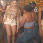 French Montana Instagram – LIVE FROM AFRICA
Official FINESSE  REMIX video  @pheelzmrproducer when u wanna drop this ? on coke boys 6 ? 🌊