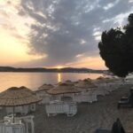 Güzin Alkan Instagram - #akarca #İzmir #huzur #mutluluk #zaman #keyif 🌞🌞🐟🐳🐬🐋🐥😎😎😍#günbatımı @gulsumalkanofficial 🐣🏊🏽‍♀️🏊🏽‍♀️🤽‍♀️🤽🏻🧘‍♂️🧘🏻 Izmir / Kordon Alsancak