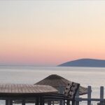 Güzin Alkan Instagram - #akarca #İzmir #huzur #mutluluk #zaman #keyif 🌞🌞🐟🐳🐬🐋🐥😎😎😍#günbatımı @gulsumalkanofficial 🐣🏊🏽‍♀️🏊🏽‍♀️🤽‍♀️🤽🏻🧘‍♂️🧘🏻 Izmir / Kordon Alsancak
