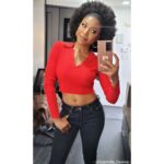 Gabrielle Dennis Instagram - 1 kidney. 0 phucks. Jerry in a nutshell. #iykyk and if you don't, go catch episode 305 of @ablackladysketchshow on @hbomax ahead of tomorrow nights finale. This character was definitely fun to play and let's all be grateful that @robinthede didn't give up on this sketch from last season because if she had we all would've missed out on the "What Up I'm Three" shenanigans 😆 #BTS #ABLSS #Season3 #OutNow #HBO #HBOMax