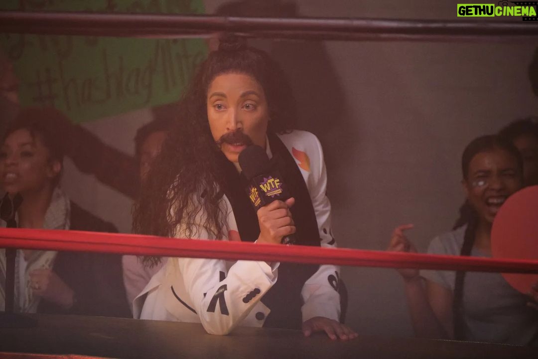Gabrielle Dennis Instagram - 🗣🎙Calling to the stage @ashnb1 @skyetownsend @robinthede and all of the amazing guest stars for tonight's @ablackladysketchshow because there are only 2 episodes left and tonight is showtime! Don't miss out! @hbo @hbomax 11pm ET/8pm PT