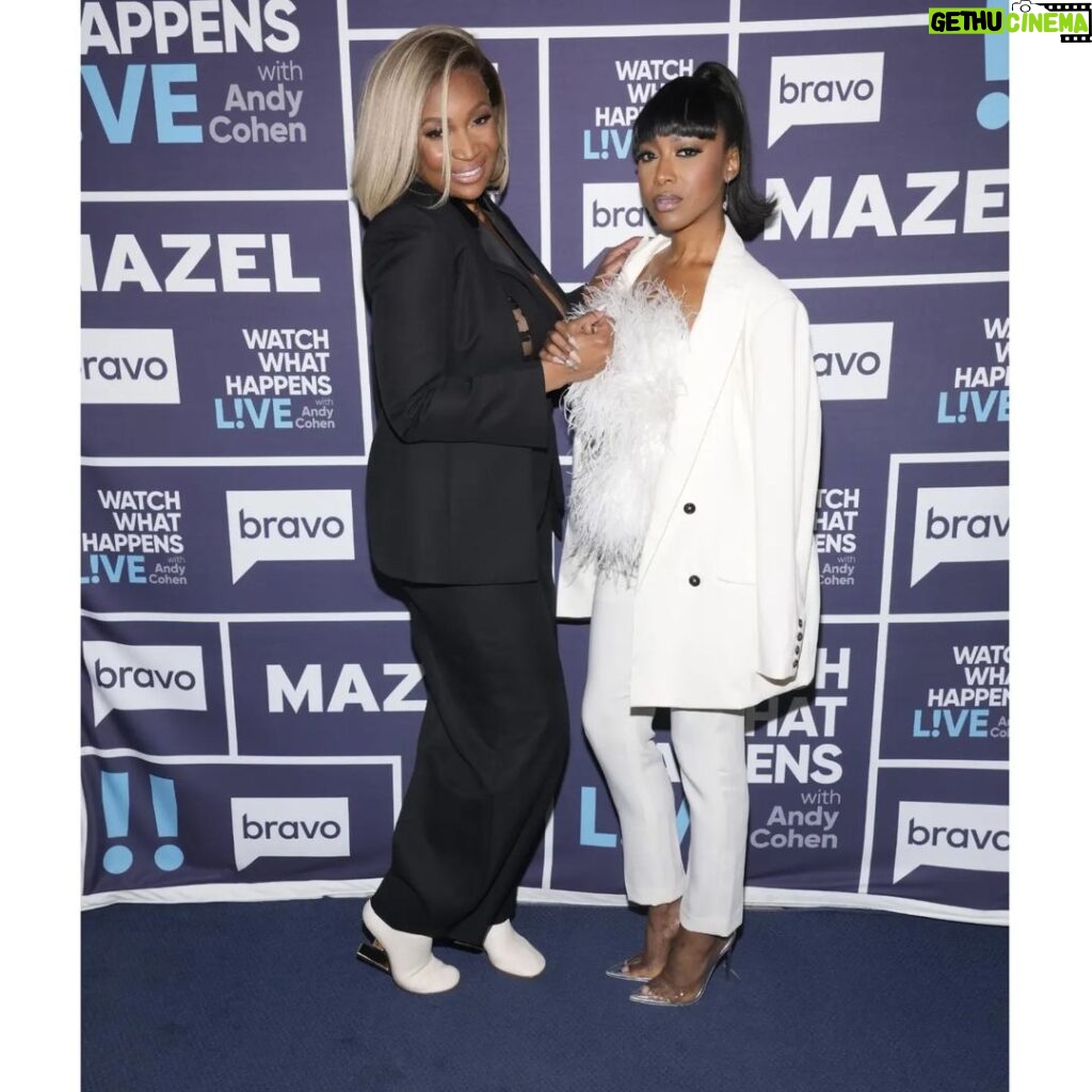 Gabrielle Dennis Instagram - Hit the carpet with @marlohampton after we hit last night's clubhouse with @bravoandy and the lewks were lewkin!! Mmmkkayy 😆 📷 @charlessykes #RHOA #Bravo #ABLSS #GabrielleDennis #MarloHampton #InTheseStreets #ThesePressStreets #StrikeAPose