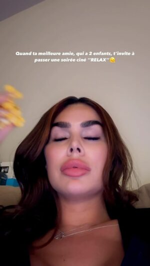 Gabrielle Marion Instagram - Une chance que j’avais du popcorn 🫠🍿