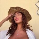 Gabrielle Marion Instagram - Il faisait chaud. En revenant, on a mis nos maillots 🥵🐫 #egypt #desert Desert, Red Sea, Egypt