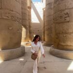 Gabrielle Marion Instagram – Recap de ma première journée de touriste🤠; Première immersion en Égypte antique. Visiter les trésors de Luxor, prendre connaissance des légendes, se laisser envoûter par l’architecture des temples tout en admirant les vestiges de ceux-ci. 🇪🇬⚱️🛕 
#egypt #luxor Luxor City, Egypt