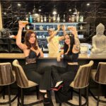 Gabrielle Marion Instagram - W.E.E.K.E.N.D G.E.T.A.W.A.Y 🥂🍾 #newyear Chalet au Lac Simon