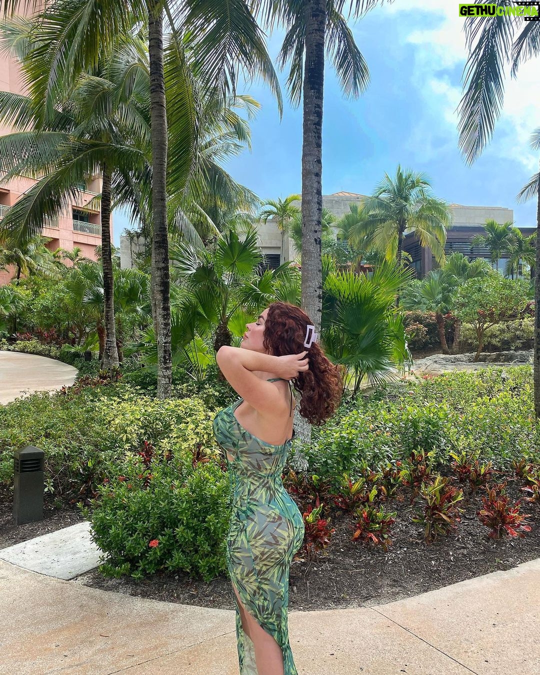 Gabrielle Marion Instagram - Bahamian life🌴☀️ The Cove Atlantis