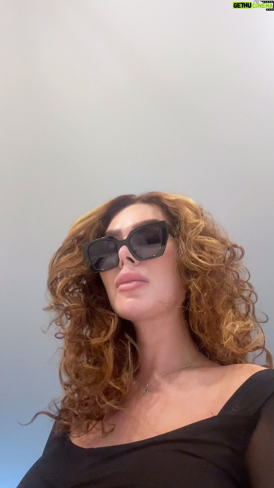 Gabrielle Marion Instagram - Karen la gratteuse 💀🫠