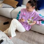 Gal Gadot Instagram - Taking a little "Shella Good" break 🌈 @allgoodles